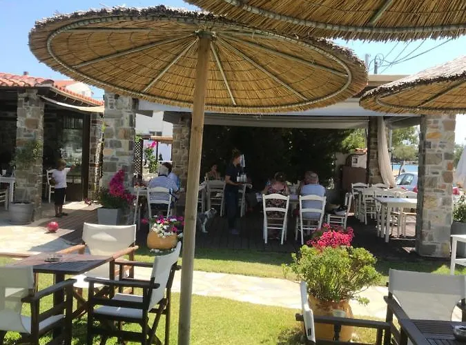 Bara Hotel Neos Marmaras