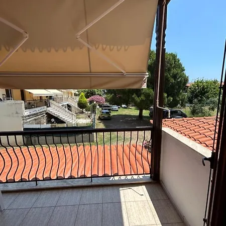 Bara Néos Marmarás