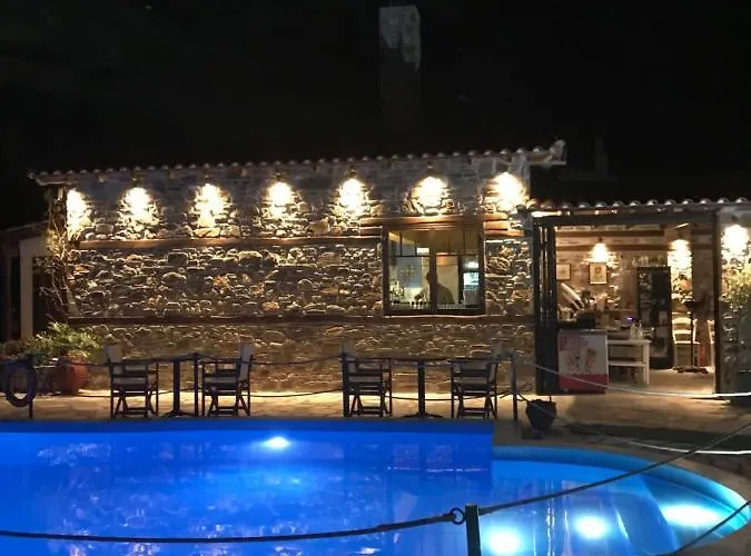 Ξενοδοχείο Bara 3*