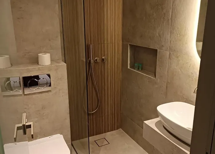 Bara 3* Νέος Μαρμαράς